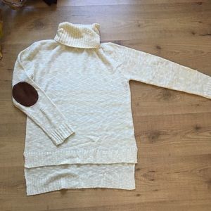 LIKE-NEW She + Sky Turtleneck Cream Sweater